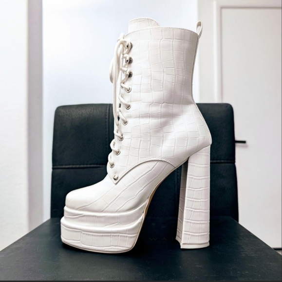 Dolls Kill Shoes - NIB Azalea Wang Menley Boots 7.5